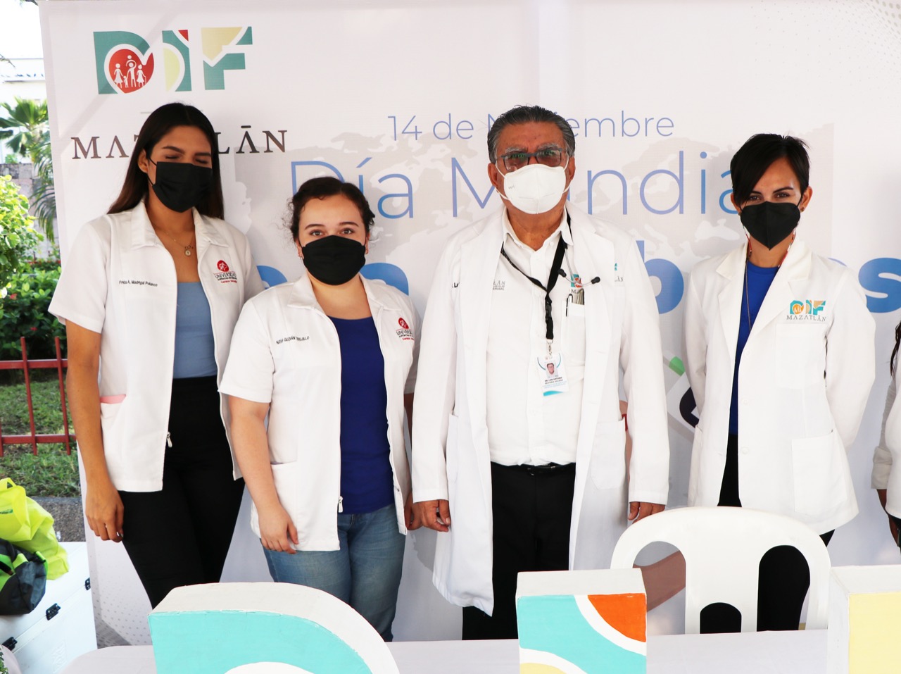 DIF Mazatlán instala módulo para pruebas para personas diabéticas