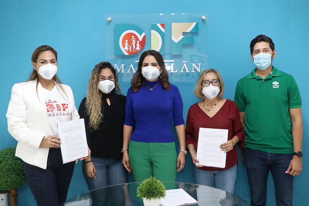 Firma DIF Mazatlán nuevos convenios de colaboración en beneficio de familias vulnerables