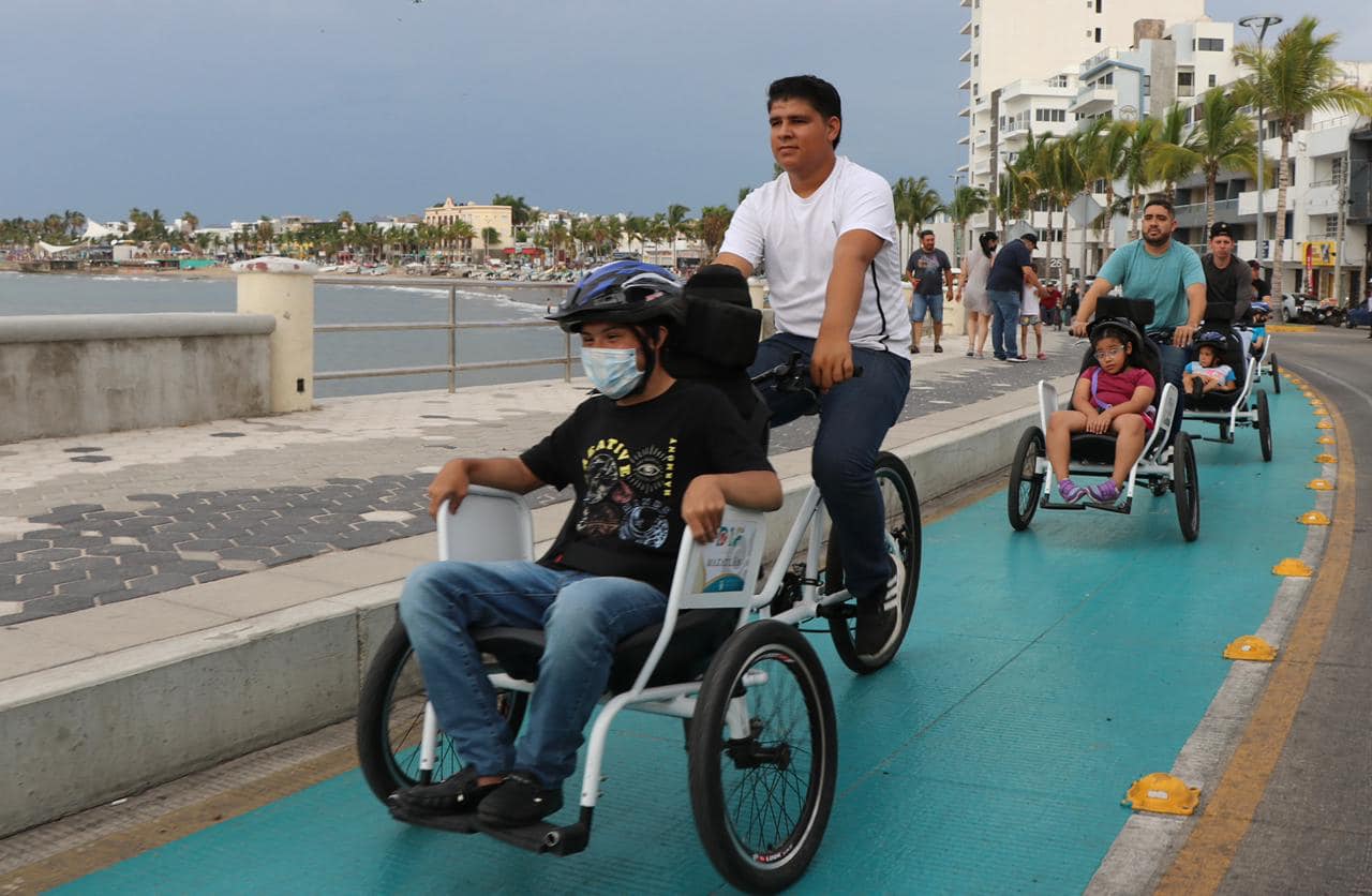 DIF Mazatlán logra nutrida participación en rodad incluyente de convivencia